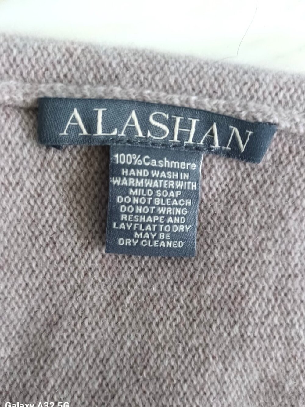 Women's 100% Cashmere Alashan Beanie Hat Lavender - Picture 2 of 4